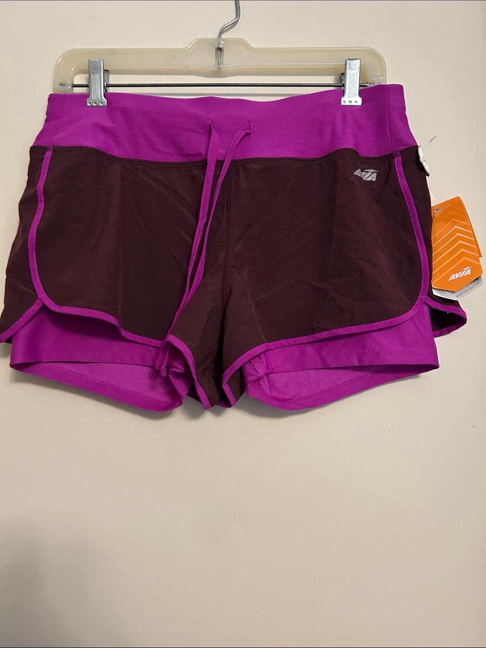 Avia moisture wicking 2 layer pink/brown running short size M(8-10) new w/tags